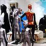 Kreative Figuren-Designs für Store- und Messestände bei Jens Dammann.