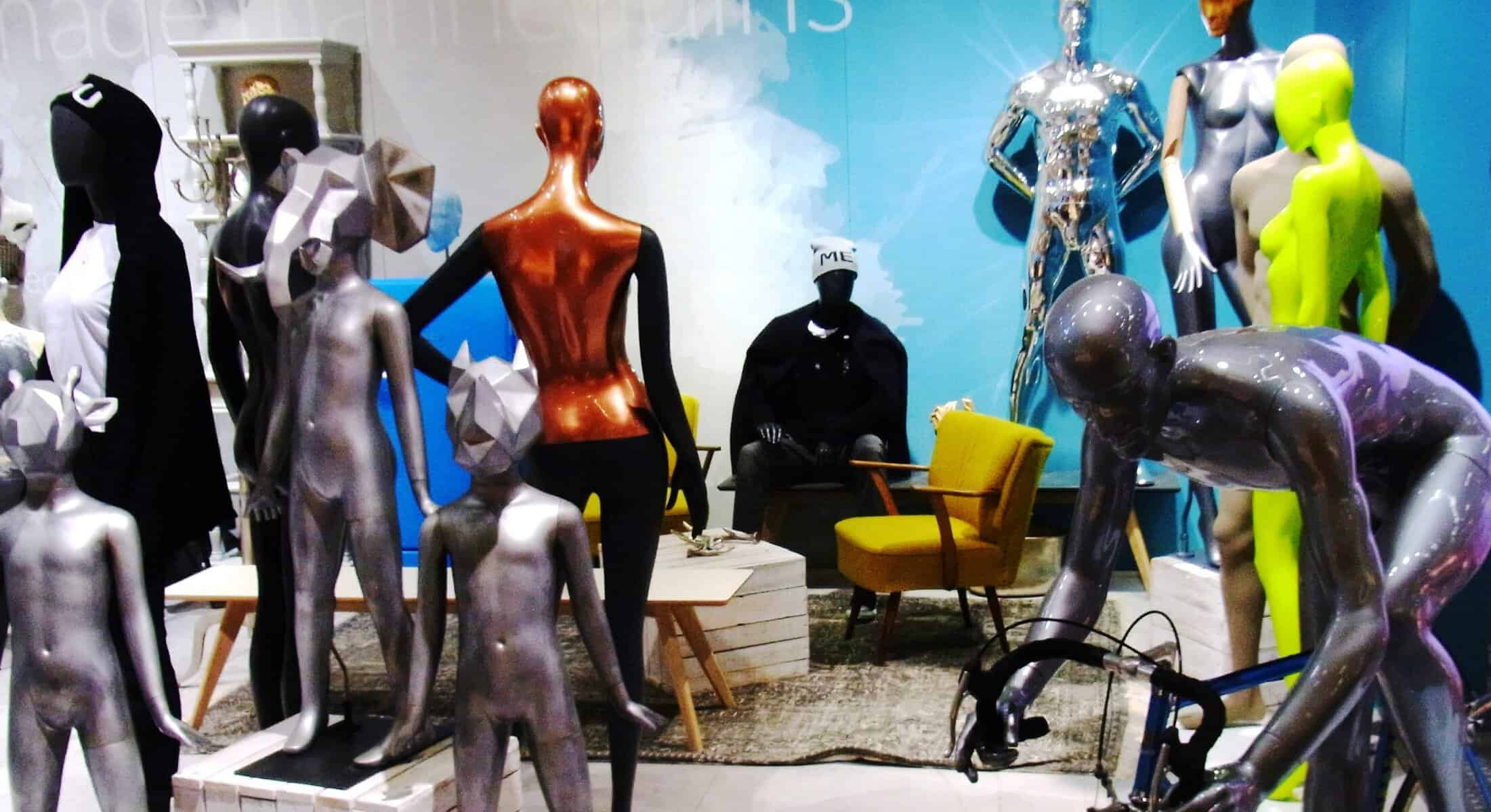 Kreative Figuren-Designs für Store- und Messestände bei Jens Dammann.